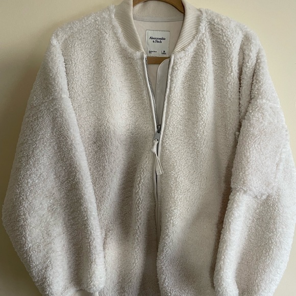 Abercrombie and Fitch oversize Sherpa jacket - Picture 7 of 8